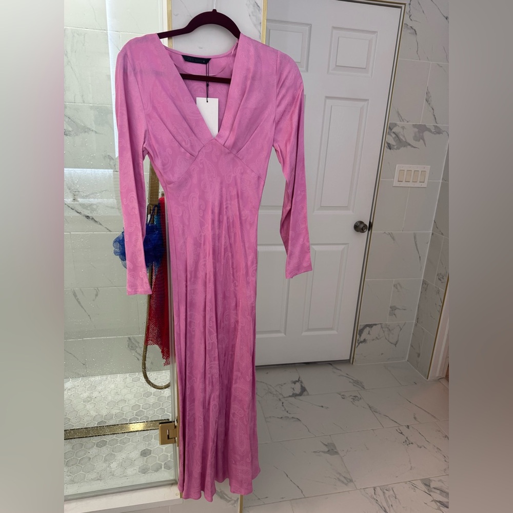 Elegant Pink Long Sleeve Dress - Picture 2 of 5